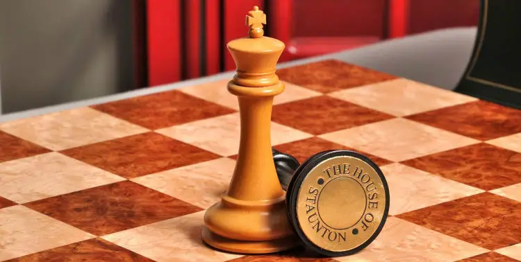 Ing A Chess Set Our Reviews Of The Best Sets In 2018 The Golden Collector Series Luxury Chess Set Signature On Pieces Bottom