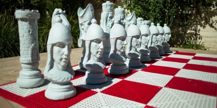 The Best Giant Chess Sets On The Market 2020 Buyer S Guide