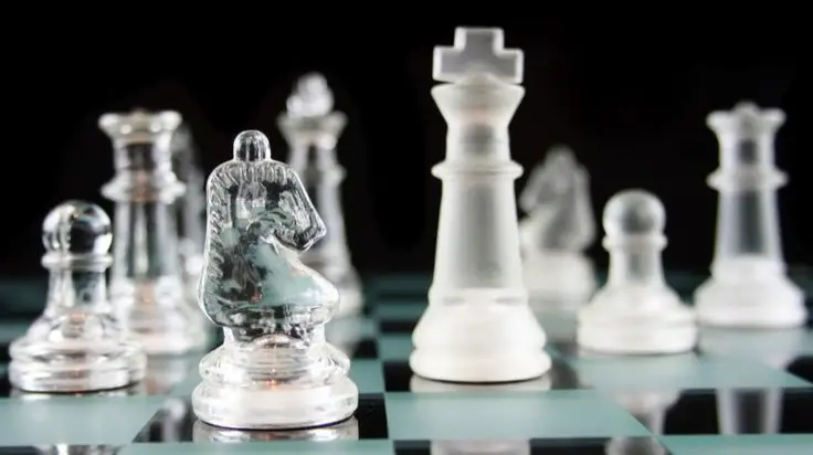 Glass Chess Set 10 inch square Black and White Board Clear & Frosted Pieces NEW 