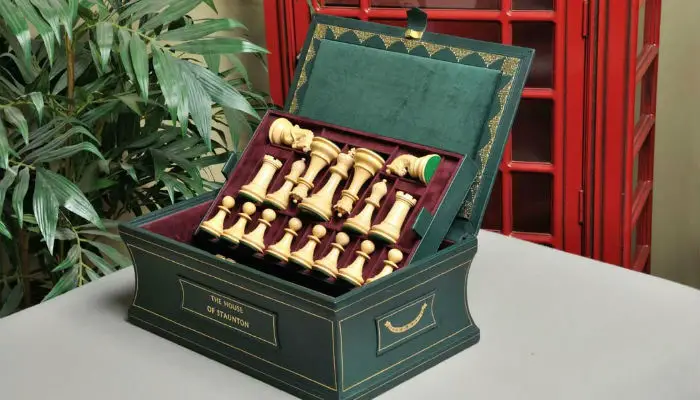 A Chess Box