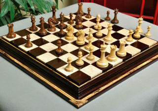 The Camaratta Signature Series Cooke Luxury Chess Set