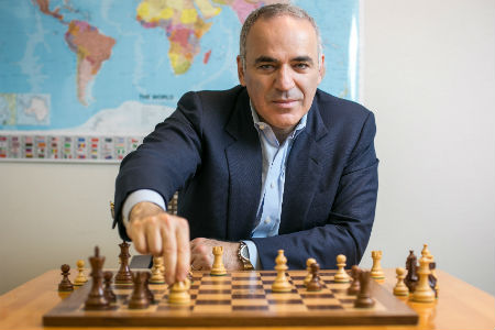 Garry Kasparov Playes chess